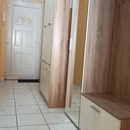 Centrum 2 アパート ソルノク